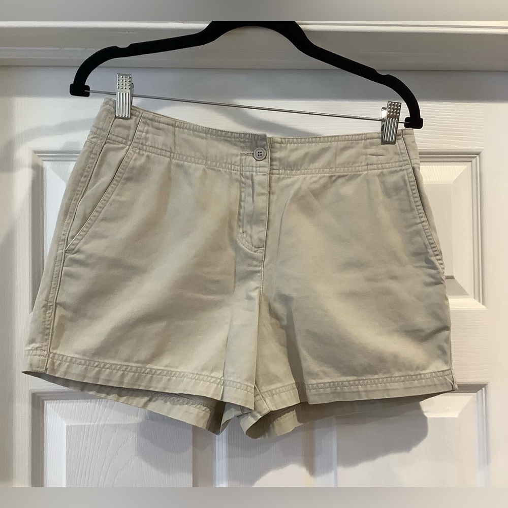 New York & Company Tan Cargo Shorts Size 4